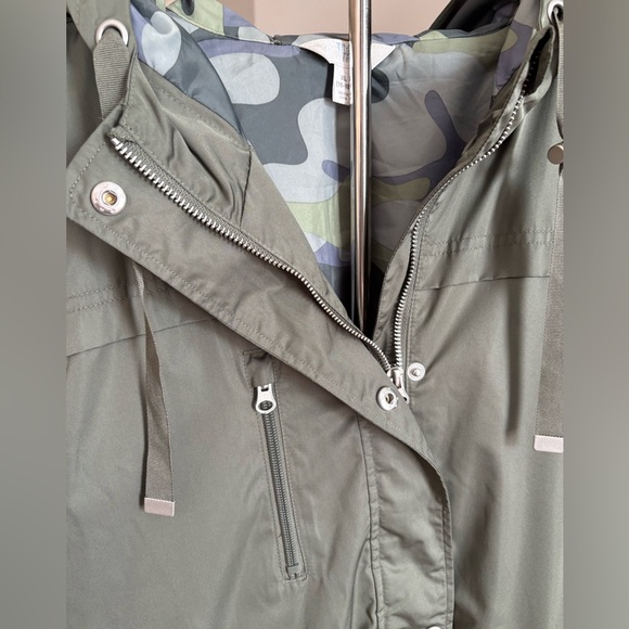 Time and Tru Utility Jacket in Sage Green - Picture 1 of 4